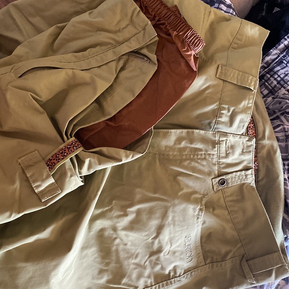 Burton snowboarding pants - Picture 3 of 3